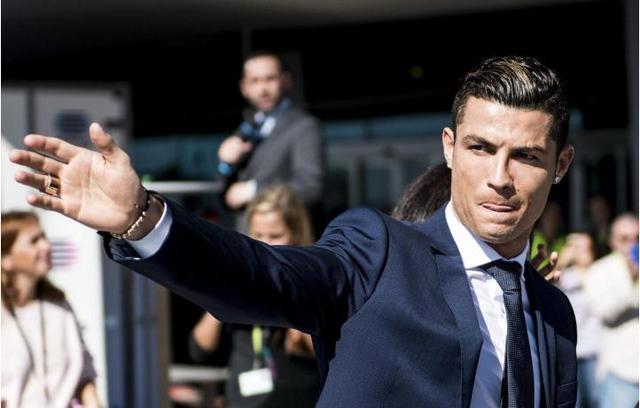 国安惨败越南夜， 邵佳一当场黑脸， 两大国脚恐遭永久除名！（国安不敌越南之夜，邵佳一当场黑脸，两名国脚或遭永久除名）