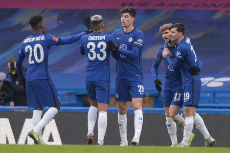 中超赛报：山东泰山主场战胜武汉三镇＂,（中超快讯：山东泰山主场击败武汉三镇）