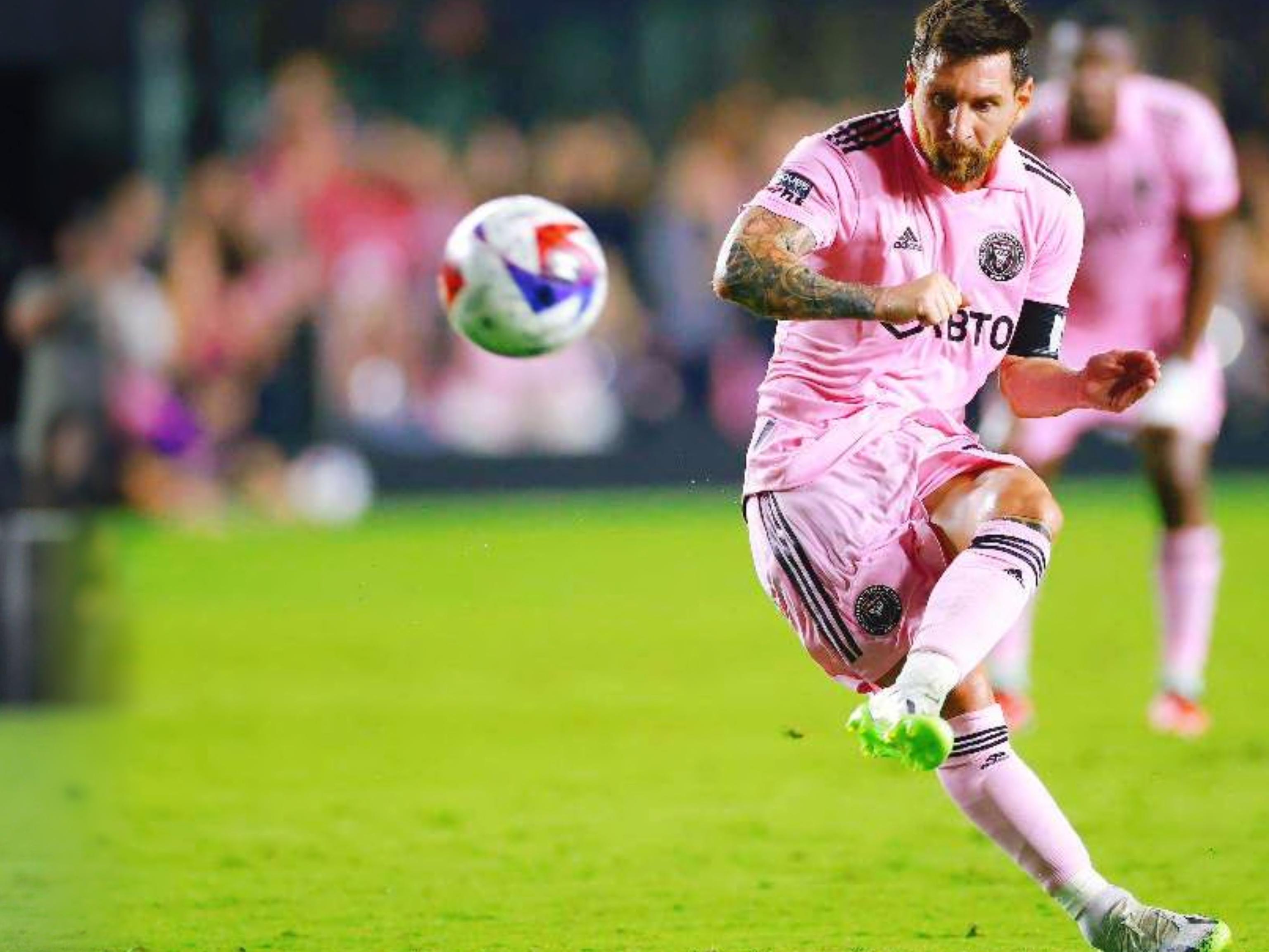 贝蒂斯被判点球的VAR录音公布：巴尔特拉一开始就抬起手臂（VAR音频公布贝蒂斯点球判罚：巴尔特拉一开始就举臂）