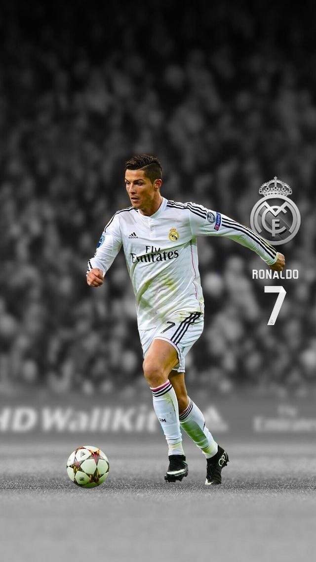 16岁103天，马利-萨蒙是英格兰俱乐部第3位欧冠出场的U16球员（年仅16岁零103天，马利-萨蒙成为英格兰俱乐部欧冠历史上第3位登场的U16球员）